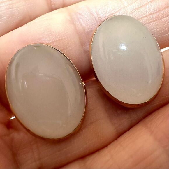 Gold tone vintage  cufflinks - Picture 2 of 6